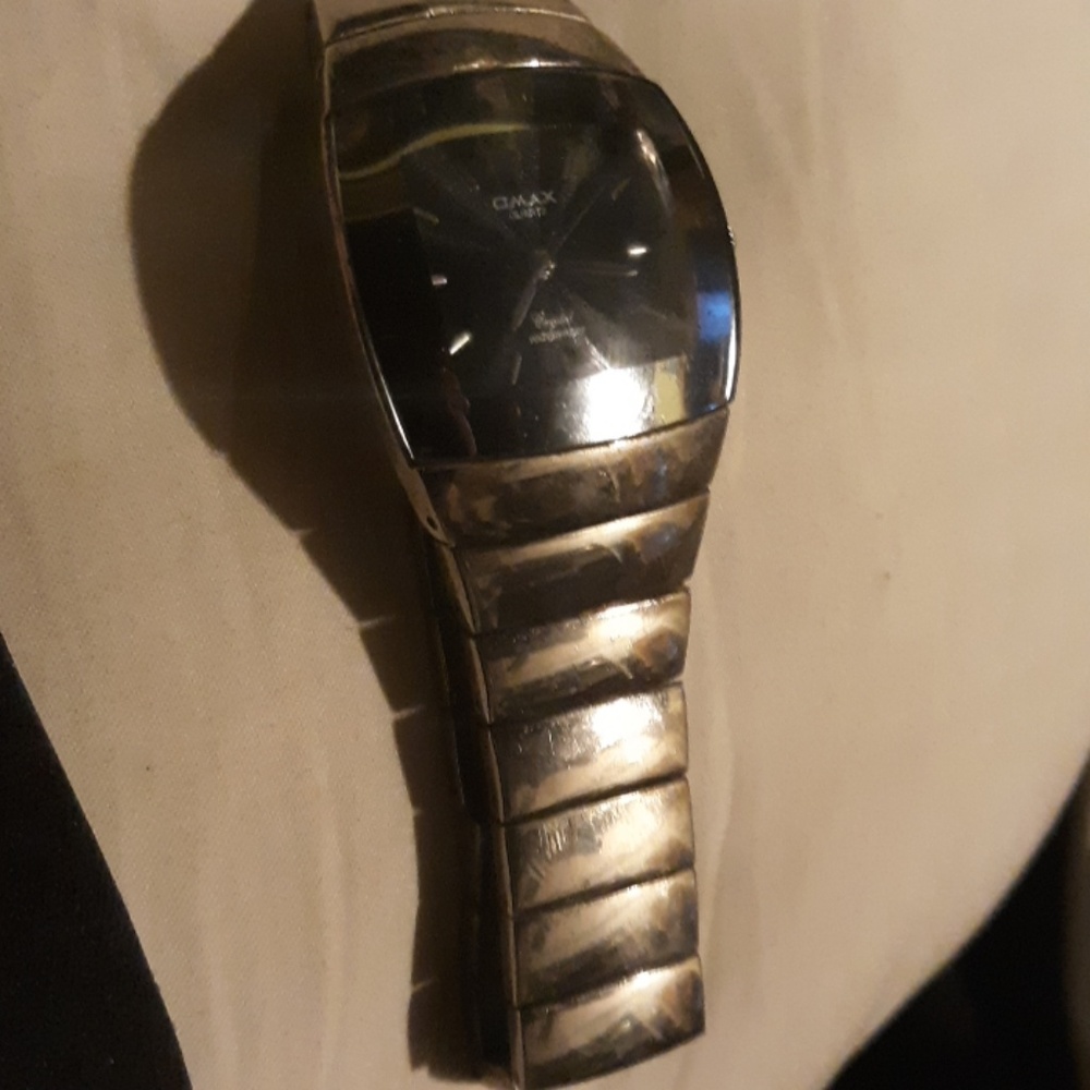 Omax crystal waterproof wrist watch